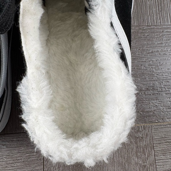 Vans Skater Old Skool Mule (Sued) Black/Sherpa Faux Fur Women’s Size 6.5 - Picture 12 of 16